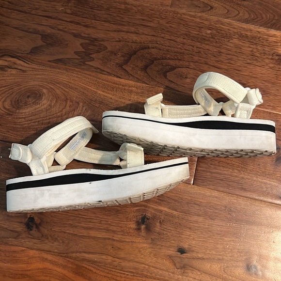 Teva Platform Sandals - Picture 2 of 5